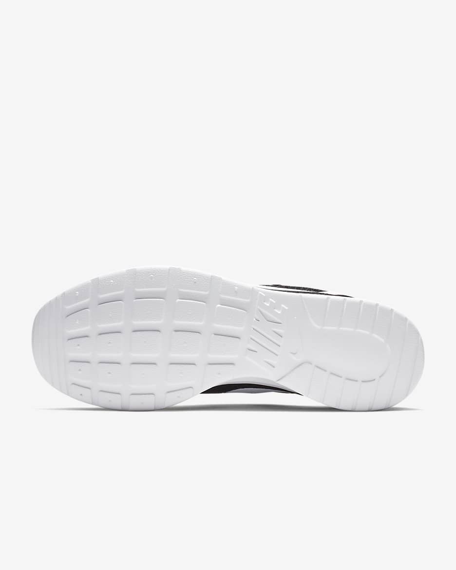 Nike tanjun mens canada best sale